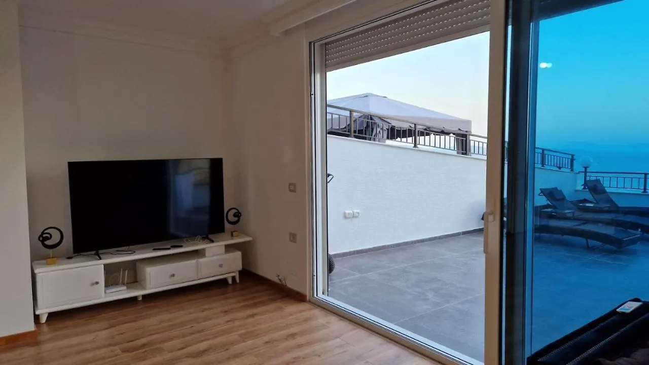 Pirro Luxury Apartment Sarande