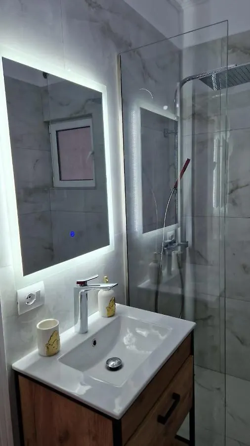 Pirro Luxury Apartment Sarande