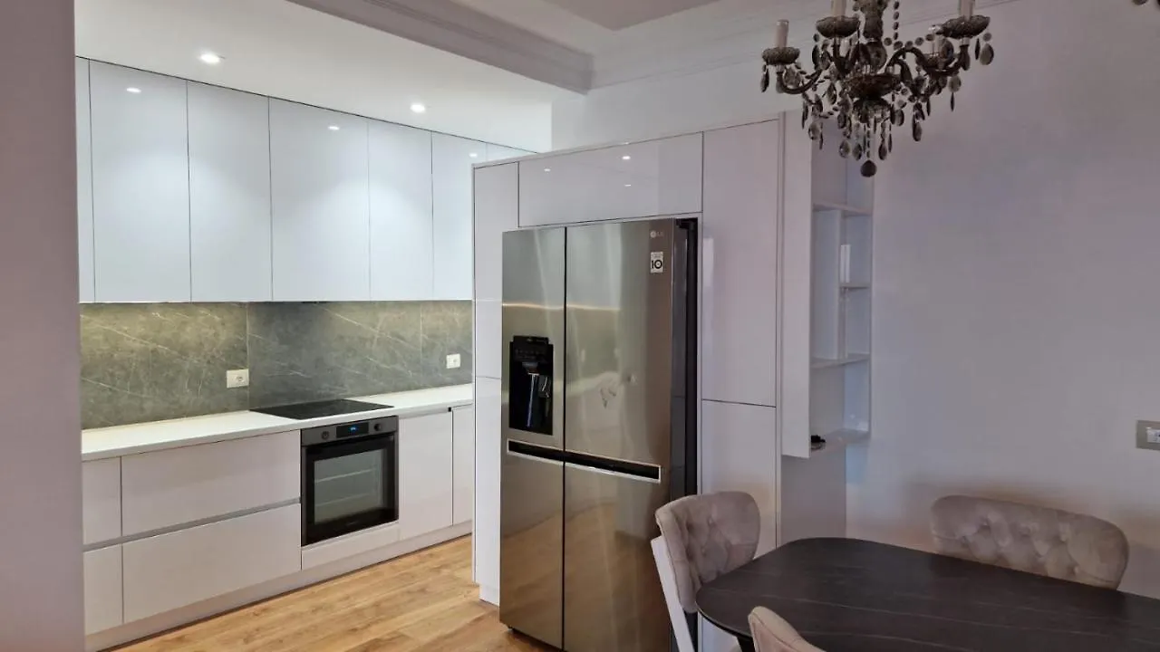 Pirro Luxury Apartment Sarande Albania