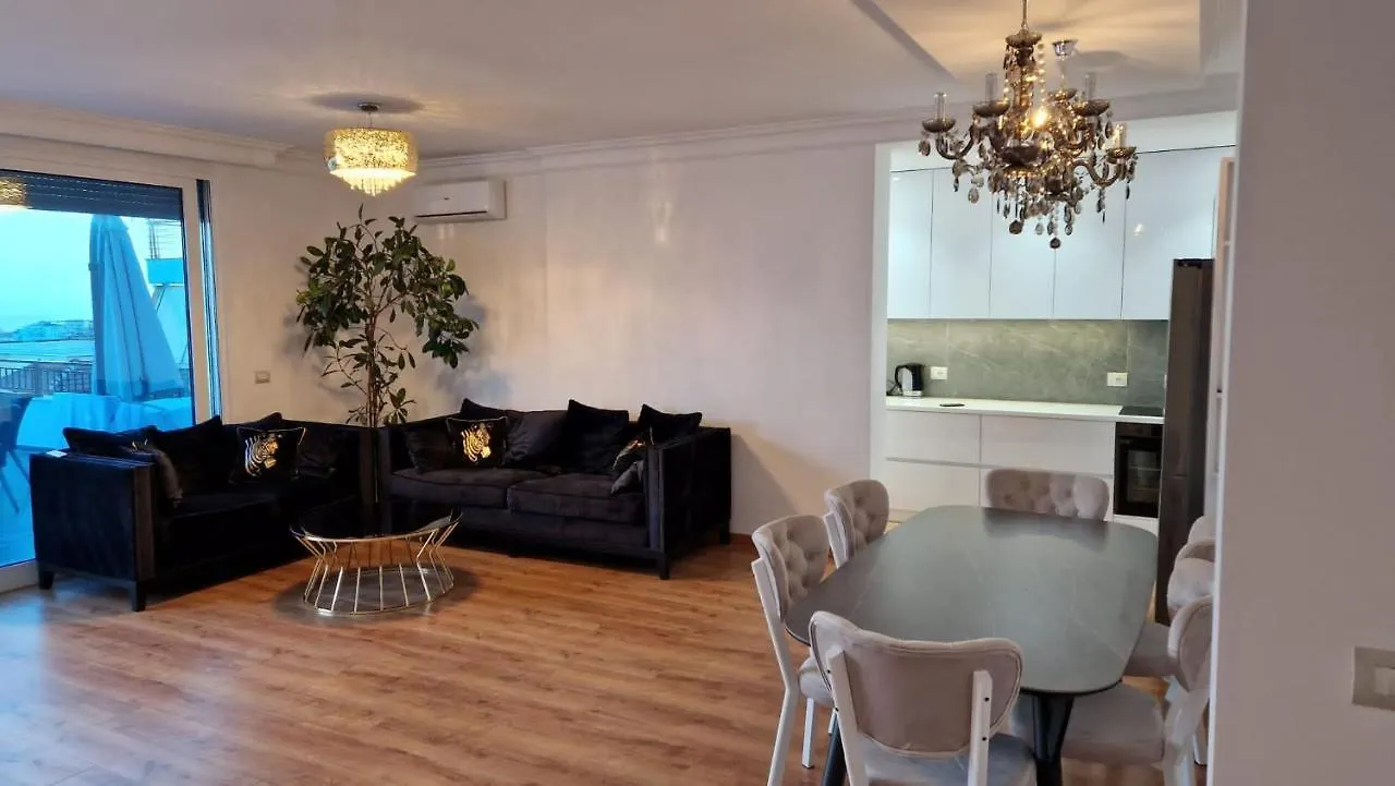 Pirro Luxury Apartment Sarande