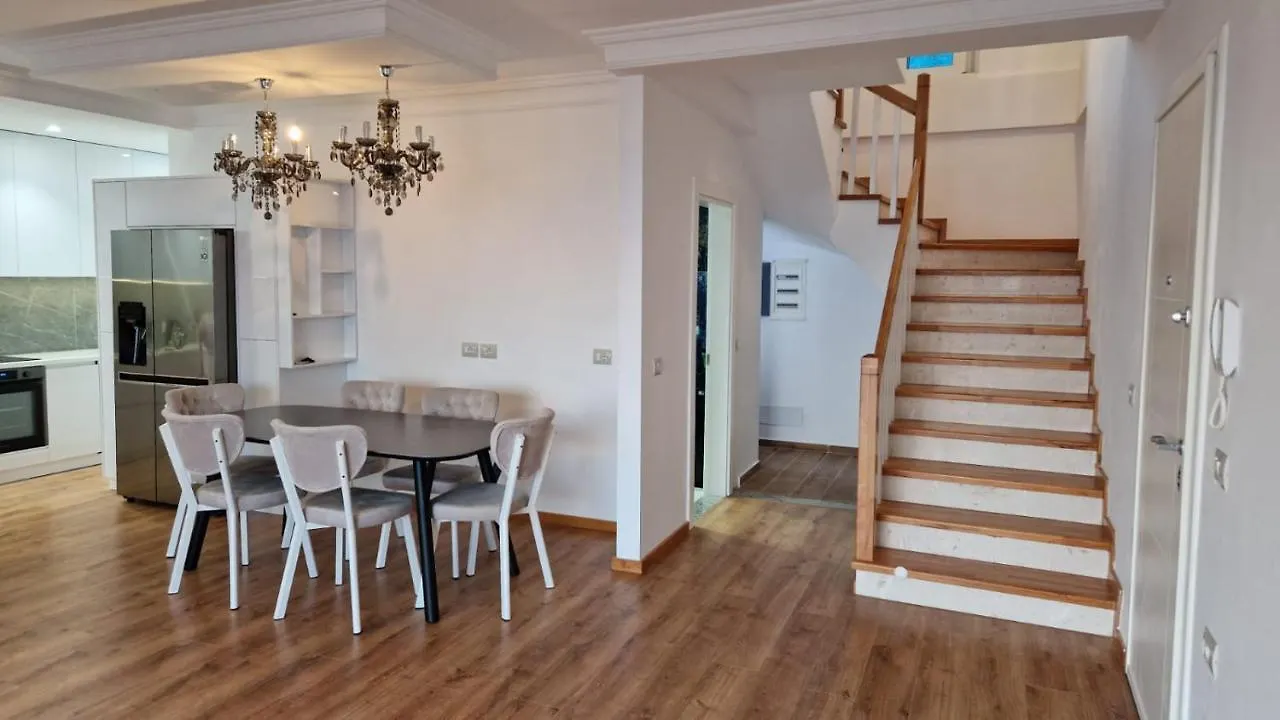 Pirro Luxury Apartment Sarande